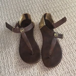 Michael Kors Sandals size 5 runs big